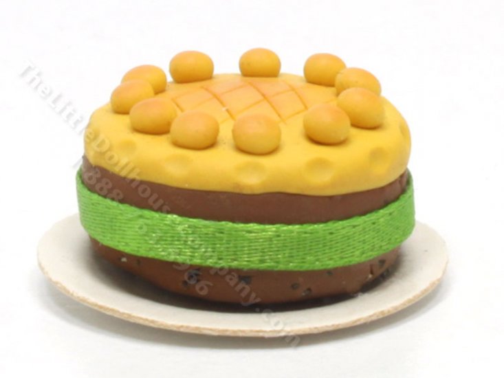 (image for) Miniature Easter Simnel Cake