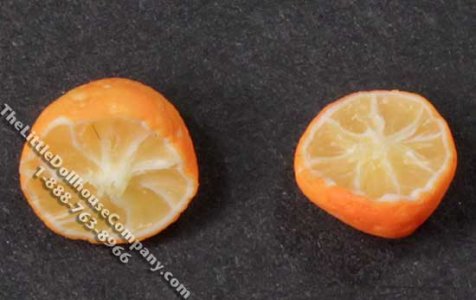 (image for) Miniature Orange Sliced in Half for Dollhouses (1 half per pack)