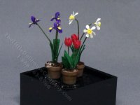 (image for) 1/2" Scale Trio of Flower Pots