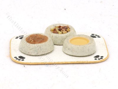(image for) Miniatures Dog Bowls on Mat