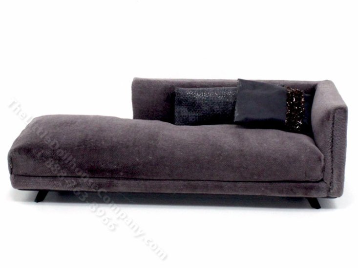 (image for) Miniature Eggplant Chaise Lounge by PRD Miniatures