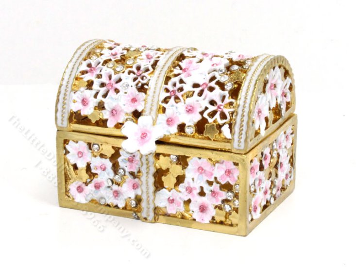 (image for) Miniature Gold and Flower Chest for Dollhouses