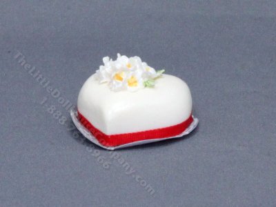 (image for) Miniature Heart Cake for Dollhouses