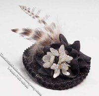 (image for) Ladies Feathered Hat by Nancy Wantiez for Dollhouses