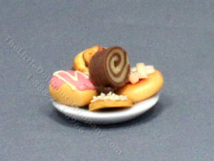 (image for) Miniature Plate of Pastries for Dollhouses