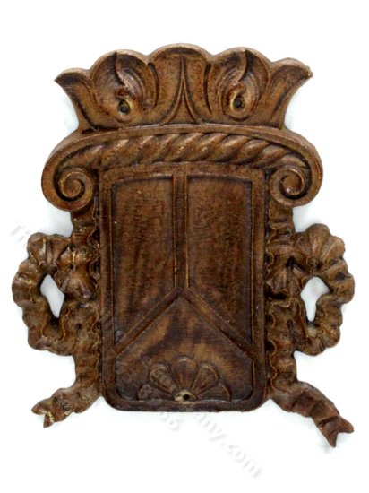 (image for) Miniature Tudor Wall Medallion for Dollhouses