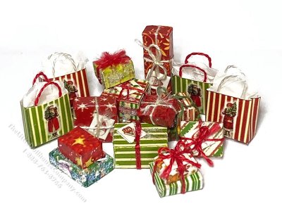 (image for) 1:48 Scale Miniature Christmas Jolly Packages Kit