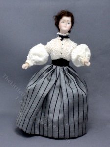 (image for) Vintage Porcelain Shop Girl Doll