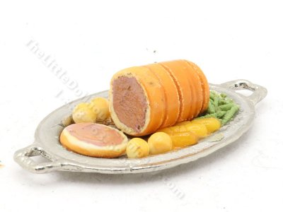 (image for) Miniature Beef Wellington Dinner on Tray by Sylvia Clarke