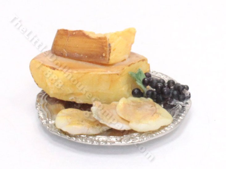 (image for) Miniature Cheese and Flatbread for Dollhouses
