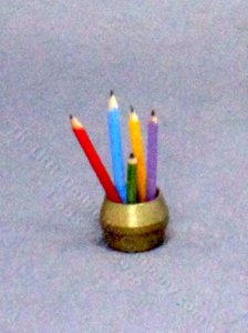 (image for) Miniature Pencil Holder for Dollhouses