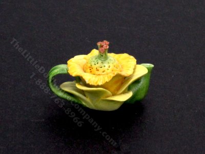 (image for) Dollhouse Miniature Yellow Daffodil Teapot