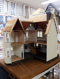 (image for) Pierce Dollhouse, Greenleaf 8011, Assembled