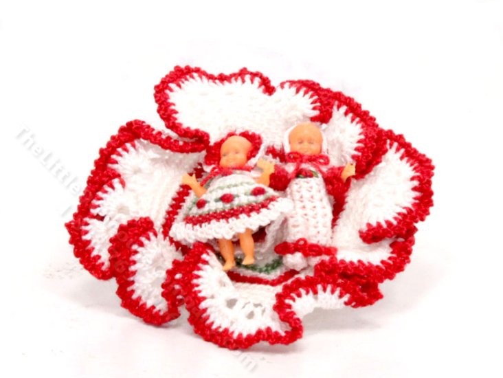 (image for) Miniature Baby Dolls in Handmade Outfits