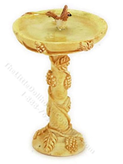 (image for) Miniature Tan Bird Bath with Bird for Dollhouses