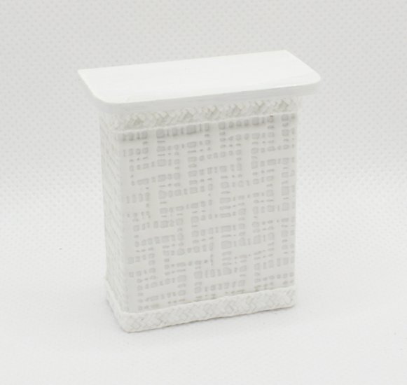 (image for) Miniature Clothes Hamper
