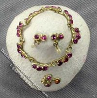(image for) Dollhouse Miniature Necklace with Matching Earrings and Broach