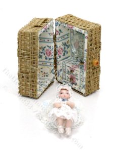 (image for) Miniature Ceramic Doll in a Traveling Chest