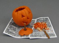 (image for) Dollhouse Making a Halloween Jack o Lantern by Amy Robinson