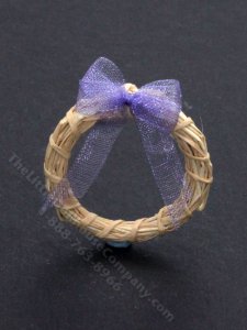(image for) Miniature Straw Wreath for Dollhouses