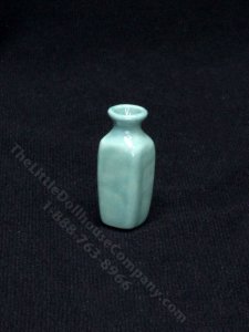 (image for) Miniature Green Square Vase for Dollhouses
