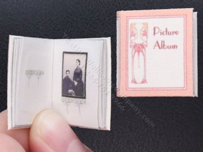 (image for) Miniature Pink and White Picture Album