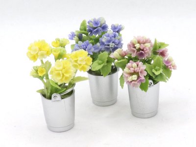 (image for) Miniature Hydrangeas in Silver Bucket