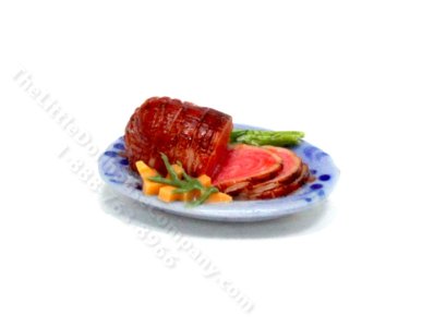(image for) Miniature Roast and Vegetables on a Decorative Plate