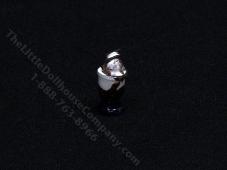 (image for) Miniature Chocolate Sundae for Dollhouses