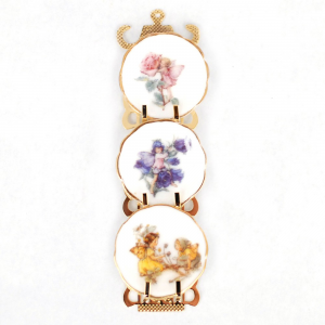 (image for) Miniature metal Rack with Assorted Plates
