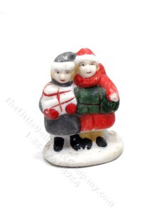 (image for) Miniature Winter Wonderland Couple Figurine for Dollhouses