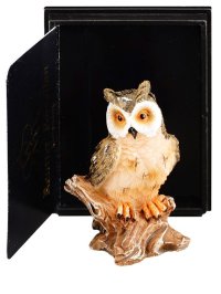 (image for) Miniature Owl on a Stump for Dollhouses