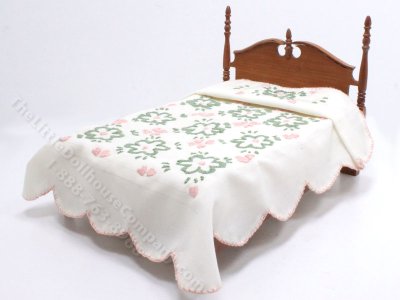 (image for) Vintage Double Walnut Dressed in Handmade Quilt for Dollhouses