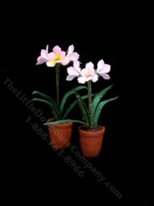 (image for) Handmade Miniature 1:48 Scale Flowers by Paula Gilhooley