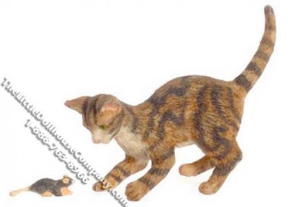 (image for) Dollhouse Scale Model Brown Cat Catching Mouse