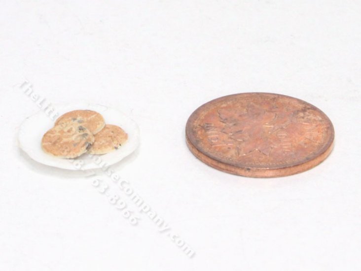 (image for) Miniature Chocolate Chip Cookies on a Tray