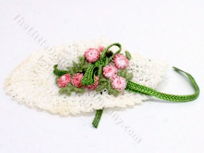 (image for) Ladies White Lace Hat w/Roses and Green Ribbon for Dollhouses