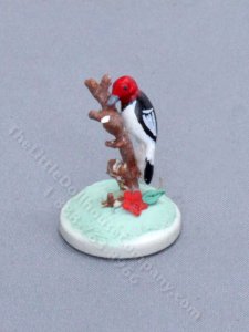 (image for) Miniature Woodpecker Figurine for Dollhouses