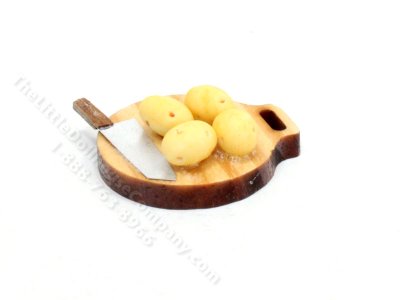 (image for) Miniature Potatoes on a Cutting Board