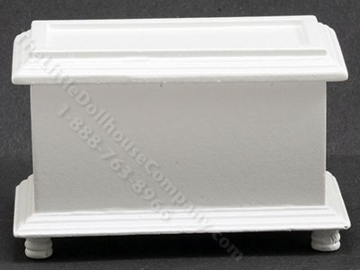 (image for) Miniature White Blanket Chest for Dollhouses