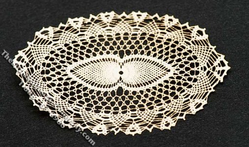 (image for) Miniature Laser Cut Oval Doily for Dollhouses
