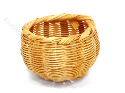 (image for) Miniature Round Woven Basket for Dollhouses