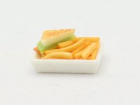 (image for) Miniature Cut Sandwich & French Fries in Tray for Dollhouses