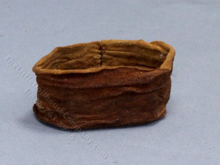 (image for) Miniature Leather-Look Basket for Dollhouses