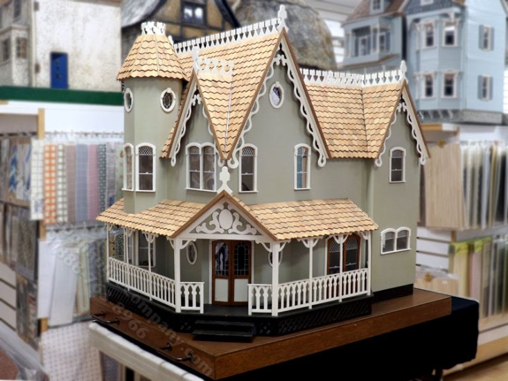 (image for) Pierce Dollhouse, Greenleaf 8011, Assembled