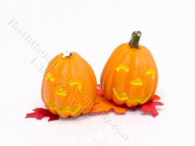 (image for) Pair of Vintage Miniature Jack-o-Lanterns for Dollhouses