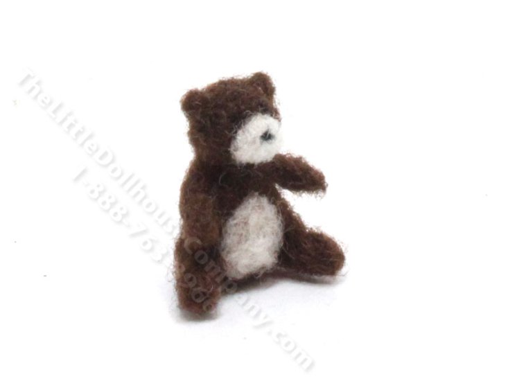 (image for) Miniature Felted Teddy Bear by Trace Goldfarb for Dollhouses