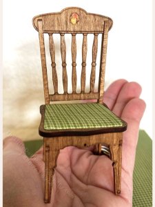 (image for) Miniature Santa's Desk Chair Kit