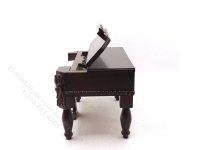 (image for) Miniature Grand Piano Dollhouses
