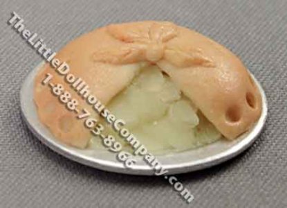 (image for) 1/2 Scale Miniature Apple Pie by Charlotte Willmott